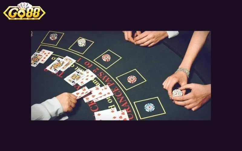 Hướng dẫn chơi game bài GO88: trải nghiệm và rinh quà khủng 5 BlackJack là một trò chơi dựa trên việc so sánh điểm số giữa người chơi và nhà